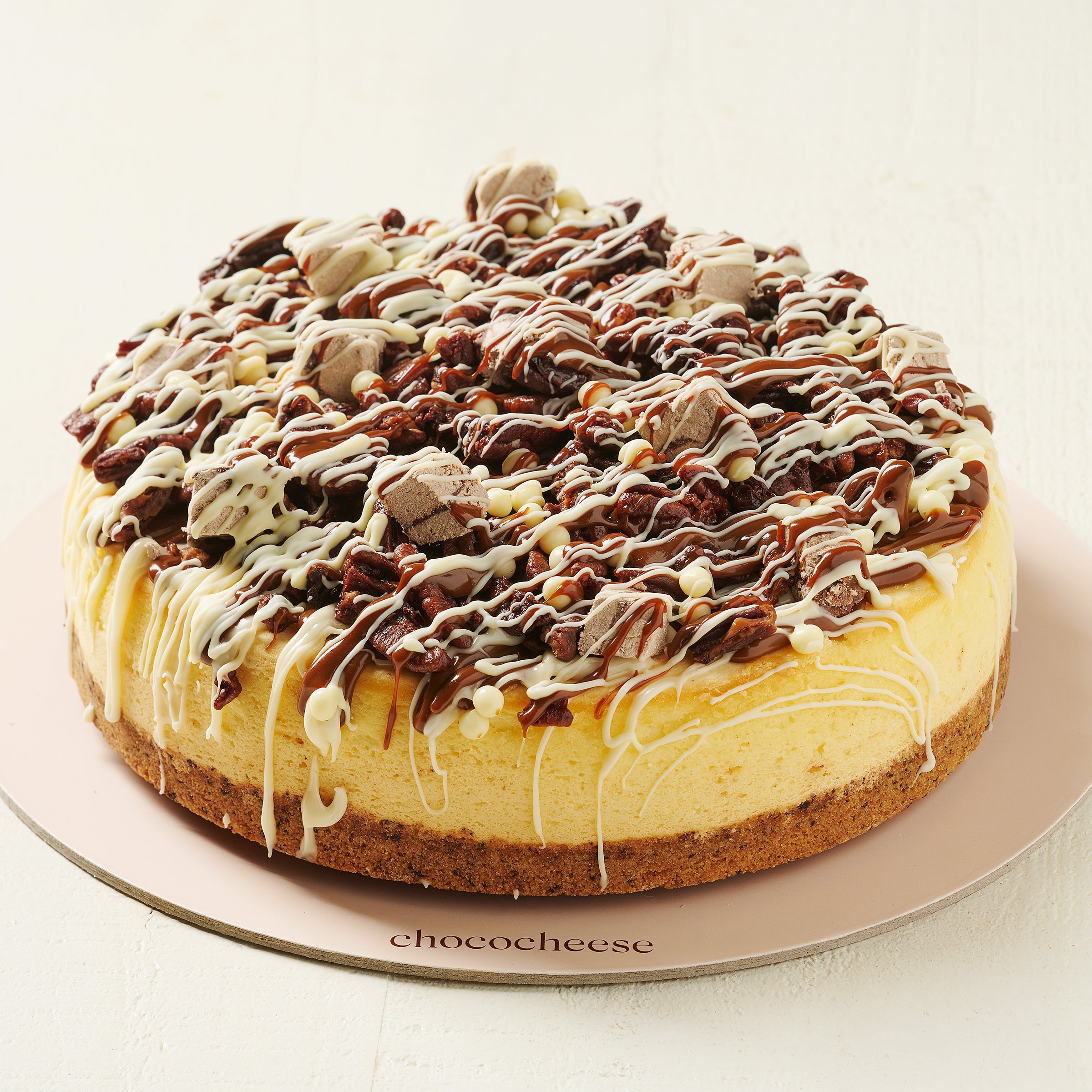 8" Classic Cheesecake with Crunchy Topping